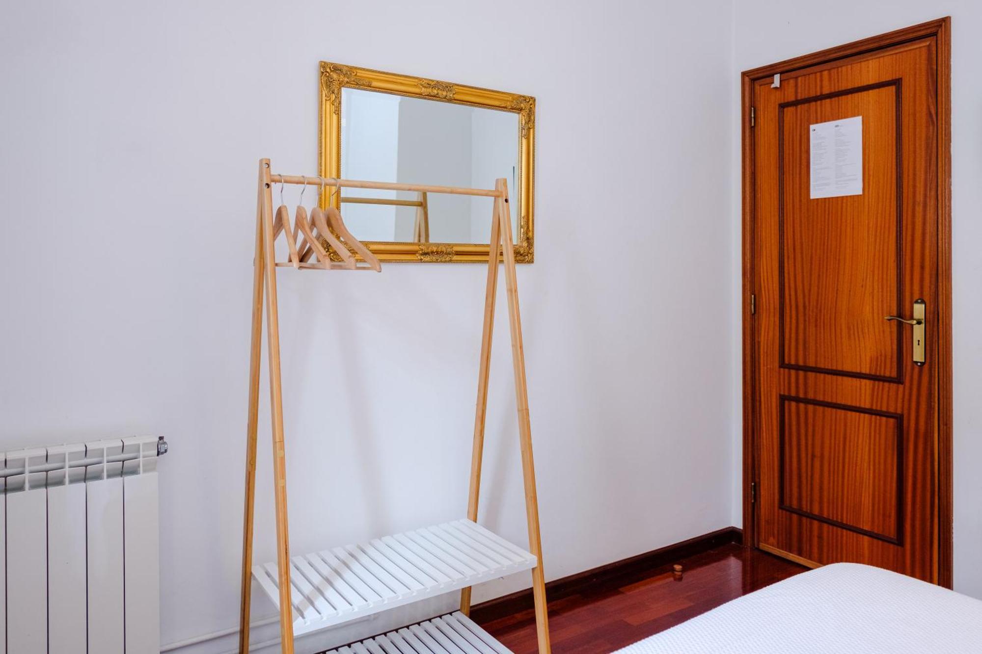 Classico Guesthouse Vila Nova de Gaia Phòng bức ảnh