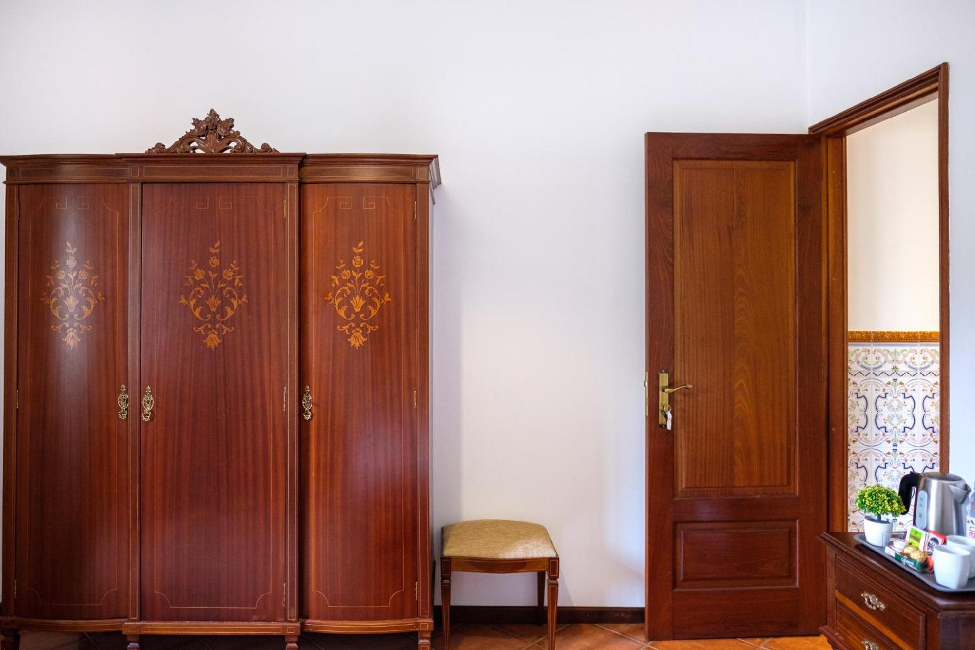 Classico Guesthouse Vila Nova de Gaia Phòng bức ảnh